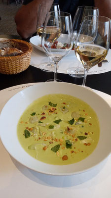 starter-pee-soup-le-central-roanne-troisgros-family
