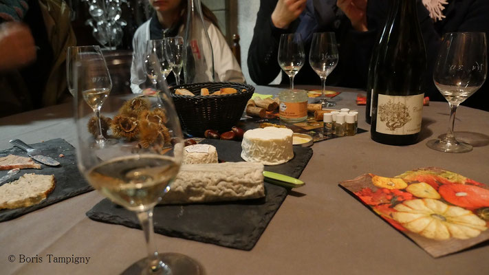 visit-winery-cellar-Loire-Valley-wine-tours-wine-tasting-local-guide-Vouvray-Amboise