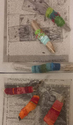 Filzobjektschmuck von Gerda Kohlmayr..umfilzte bestickte Schwemmhölzer 