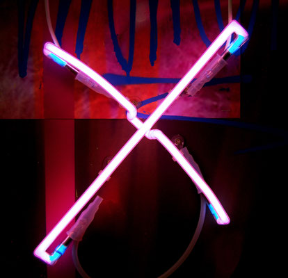 X FACTOR, 2016, neon object, 30x30cm