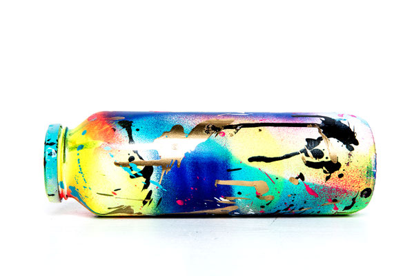 GENIE IN A BOTTLE, 2017, mixed media on glas bottle, 25x7x7cm