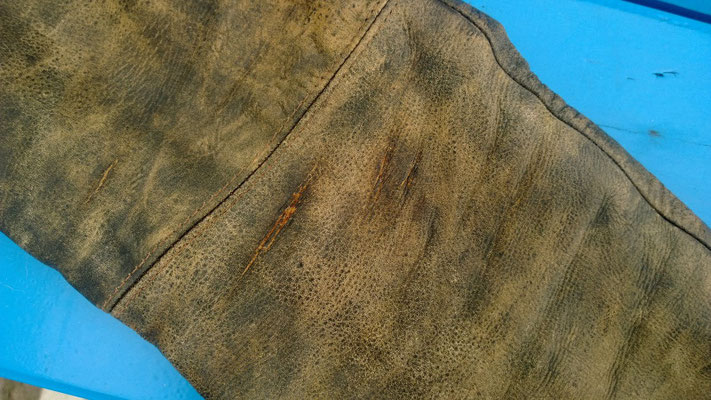 Schadstelle linkes Bein