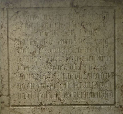 Vergrößerung der Inschrift der Grabstelle der Fischerkirche in Rust