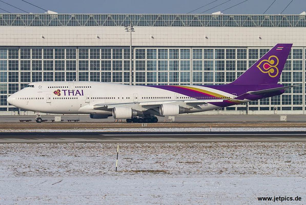 HS-TGY, B747-4D7, Thai Airways