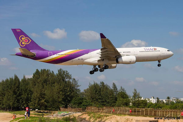 HS-TEQ, A330-343E, Thai Airways