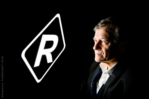 FRANCIS HUSTER Photo Studio au Radiant-Bellevue, salle de Spectacle en Région Lyonnaise. Projet artistique.