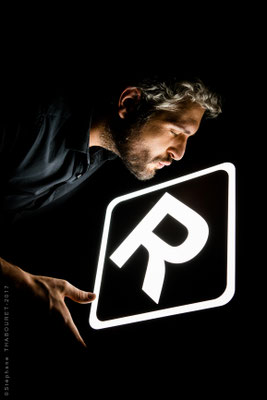 PIERRE-EMMANUEL BARRE Photo Studio au Radiant-Bellevue, salle de Spectacle en Région Lyonnaise. Projet artistique.