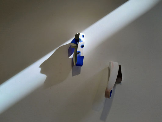 Wall Object V en VI van Yuk-Kan Yeung
