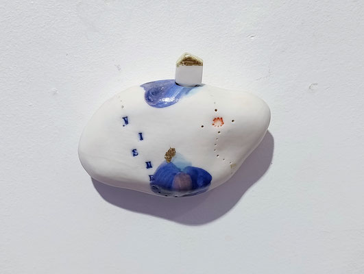 Wishing Cloud klein- Blauw, 8 x 8 x 3 cm/ Price: €145 euro