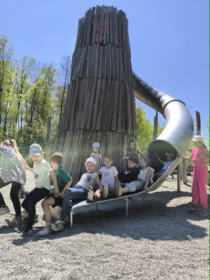 Auf dem Spielplatz hatten alle eine Menge Spaß