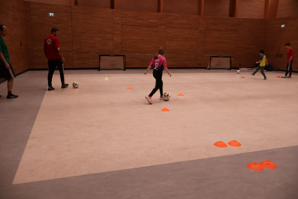 Ballführung trotz Hindernissen