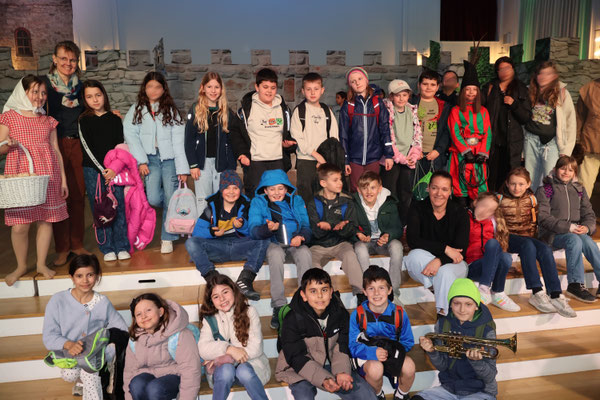 Gruppenfoto mit Popolius 4b