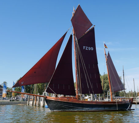 Köstermodell im Orginal "Lütt Hanning" gesehen iin Dierhagen (Greifswalder Bodden)