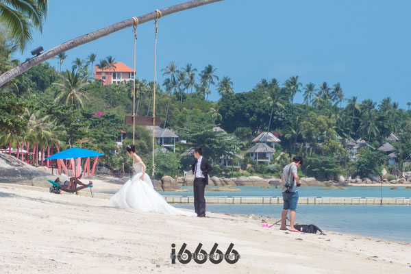 Hochzeitsfotograf am Strand von LAMAI