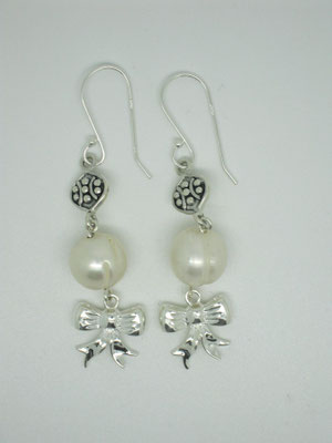 "Alannahs" - Sterling Silver & FW Pearls