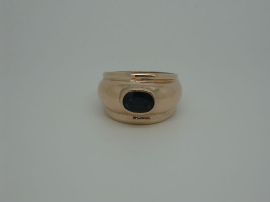 "Sandy" - 9ct Pink Gold + Sapphire