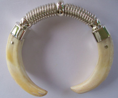 De's - Sterling Silver & Pig Tusks