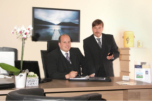 Businessportrait am Schreibtsisch