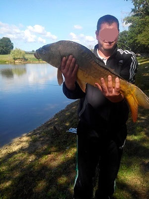 Gîte de pêche avec étang privé dans la Loire