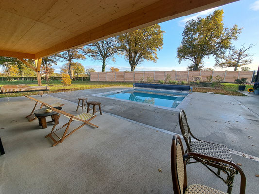 Gîte bien-être 4 personnes avec piscine et spa dans la Loire