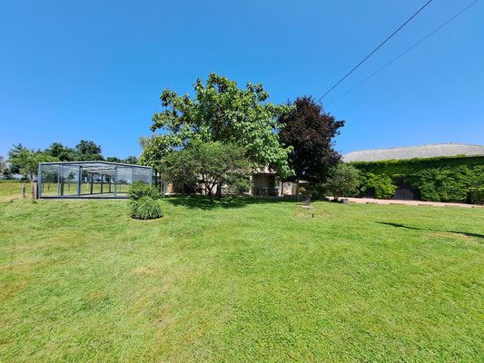 Gîte de groupe 14 personnes avec piscine et spa dans la Loire