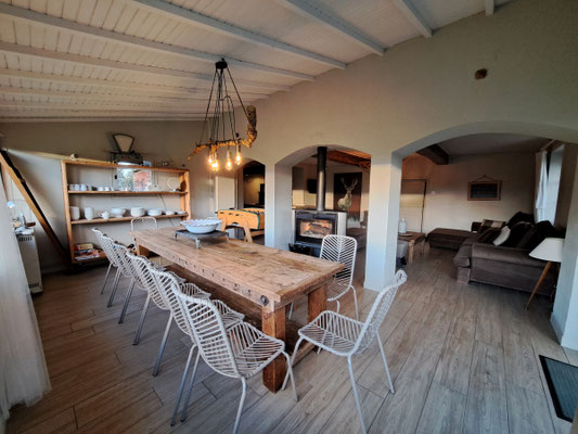 Gîte de groupe 14 personnes avec piscine et spa dans la Loire