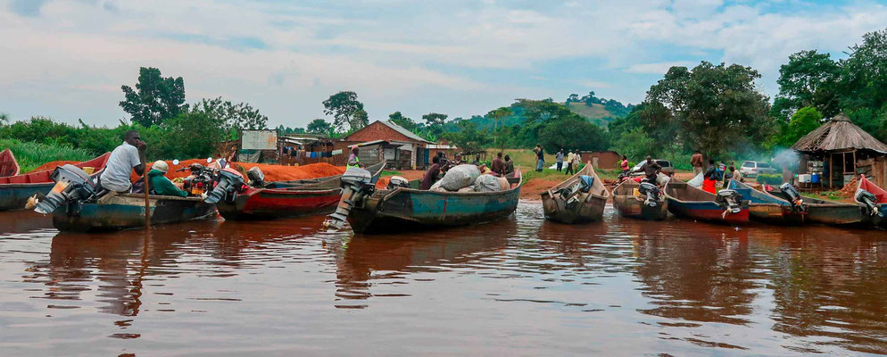 Débarcadère des pirogues à Mabamba