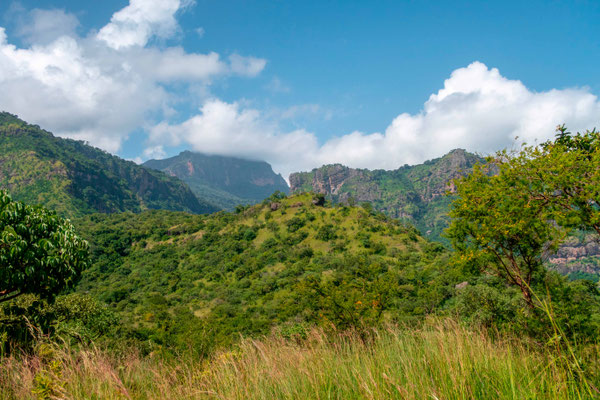 Paysage sur la route entre Moroto et PanUpe