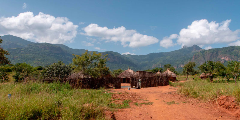 Paysage sur la route entre Moroto et PanUpe