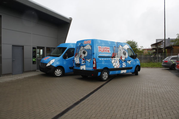 Vollverklebter Carwrapping Renault Master Fahrzeugbeschriftung Slush Puppy