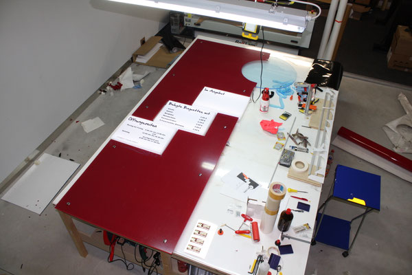 Fräsbuchstaben gefräste Buchstaben Fassadenbeschirftung Acrylbuchstaben CNC Fräsen StyleWerk Werbetechnik 