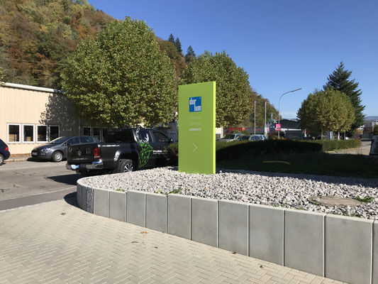 Pylon "Stylolith B" Größe M Werbepylon beleuchtet unbeleuchtet StyleWerk Werbetechnik