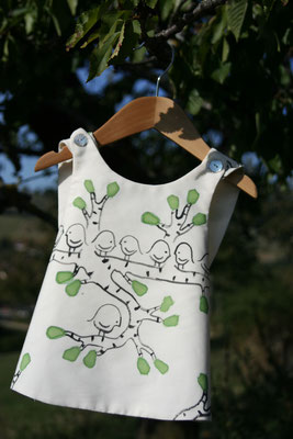 Mode éco-responsable pour bébé, enfant et femme en tissu biologique peint main et tricot en fibres recyclées