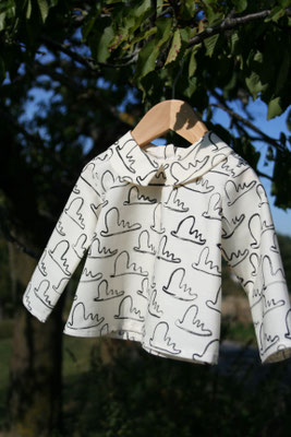 Mode éco-responsable pour bébé, enfant et femme en tissu biologique peint main et tricot en fibres recyclées