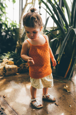 Mode éco-responsable : vêtements pour enfants 0 à 4 ans et femme  en tissu biologique peint main et tricot en fibres recyclées. Fabrication française. 