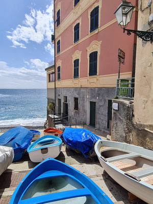 Spiaggia Pubblica Capolungo bei Nervi