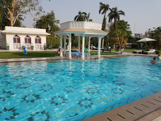 Swimmingpool des Hotels The Gateway Fatehabad Road