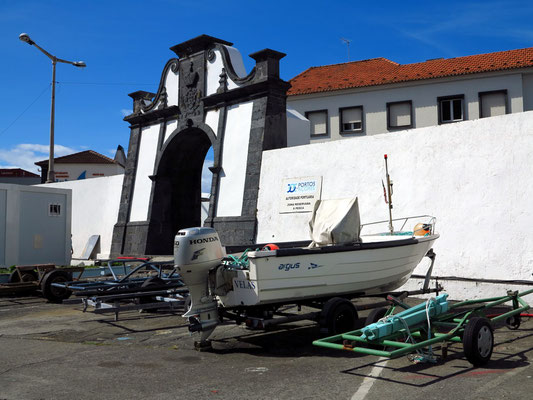 Portão do Mar, das einbogige Hafentor von 1799