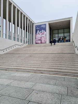 James-Simon-Galerie, das zentrale Empfangsgebäude für den gesamten Museumskomplex, David Chipperfield Architects, Eröffnung 2019