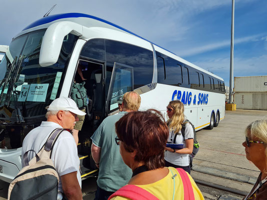 Ausflugsbus zum Amakhala-Wildtierreservat bei Port Elizabeth