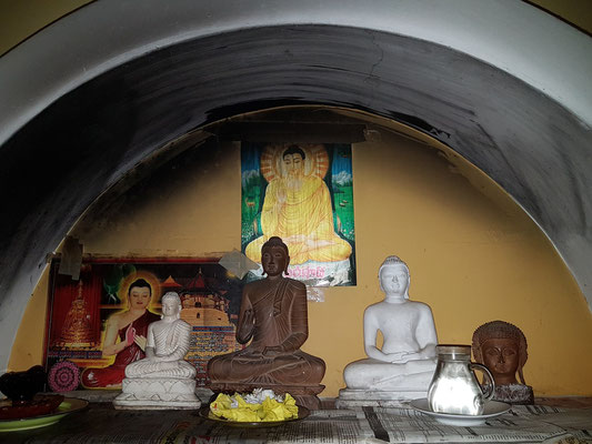 Buddhistischer Hausaltar im Laluna Ayurveda Resort