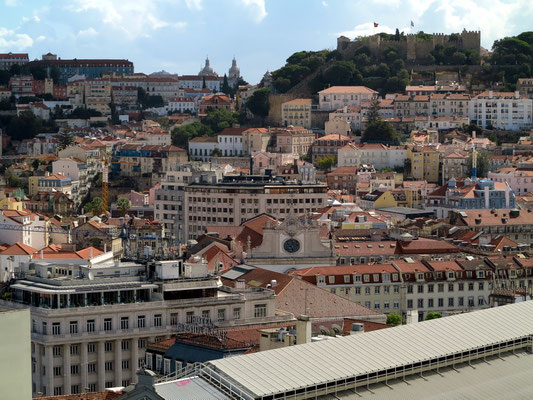 Blick zum Castelo de São Jorge