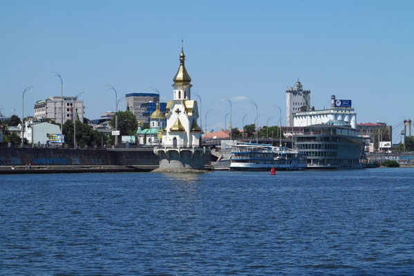 Dnepr, Kirche Nikolaus auf dem Wasser