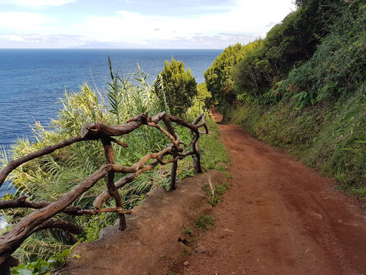 Wanderweg von Fajã dos Cubres nach Fajã da Caldeira de Santo Cristo