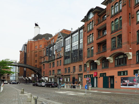 Große Elbstraße mit stilwerk Hamburg