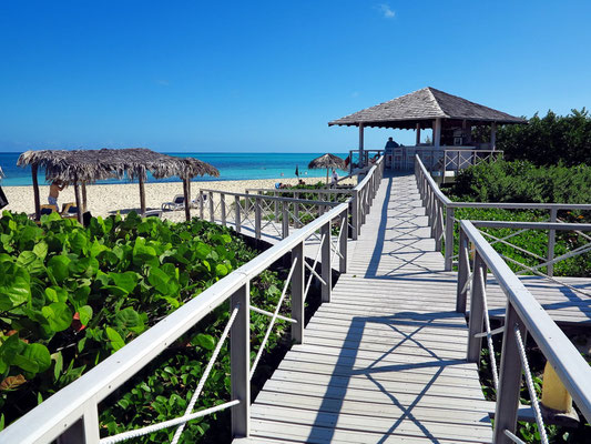 Steg zur Strandbar "La Duna" und zur Playa Canon