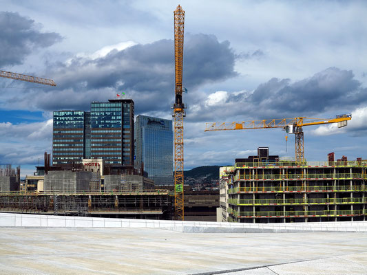 Baumaßnahmen neben dem Opernhaus