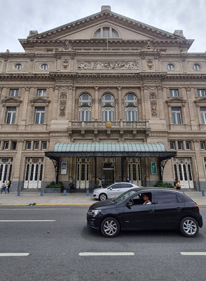  Teatro Colón