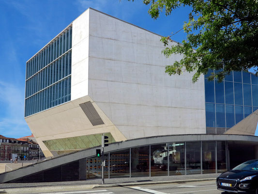 Casa da Música, Blick von der R. de 5 de Outubro