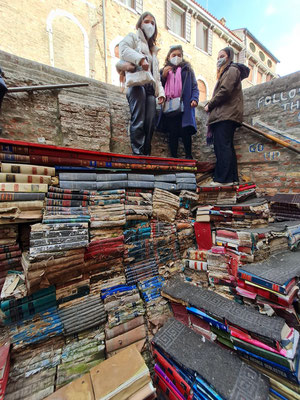 Buchhandlung Libreria Acqua Alta